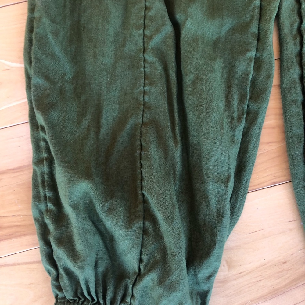 Emerald Linen Set - Picture 7 of 13